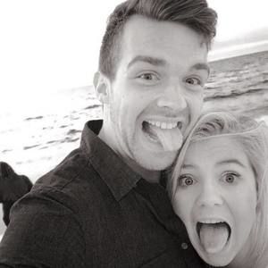 Meet your Posher, Sam